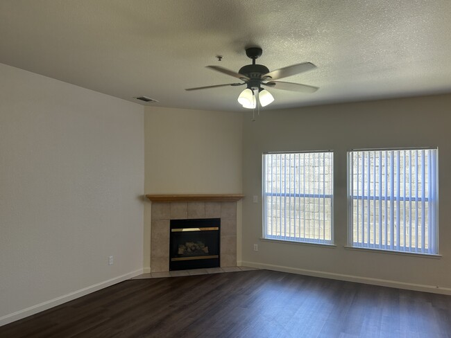 Building Photo - 2901 Snyder Ave