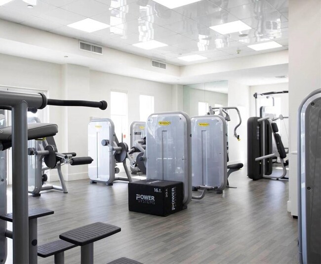 Gym - 4775 Collins Ave