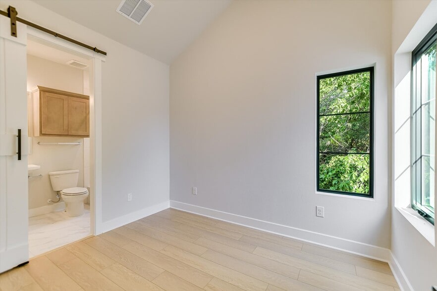 Building Photo - 114 Lightsey Rd