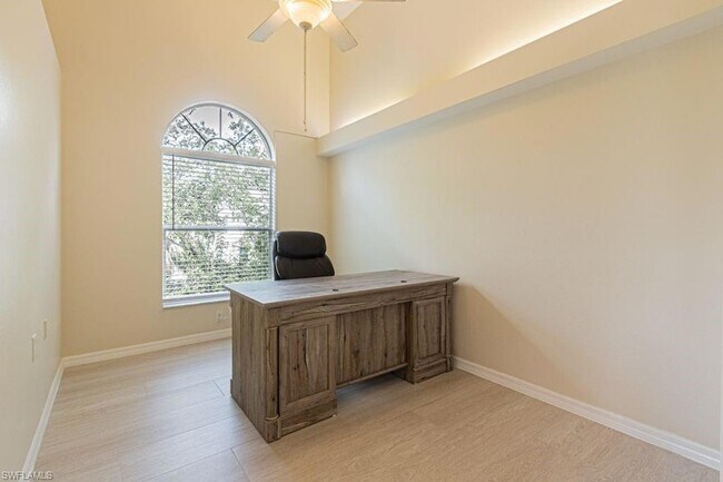 Building Photo - 4985 Sandra Bay Dr