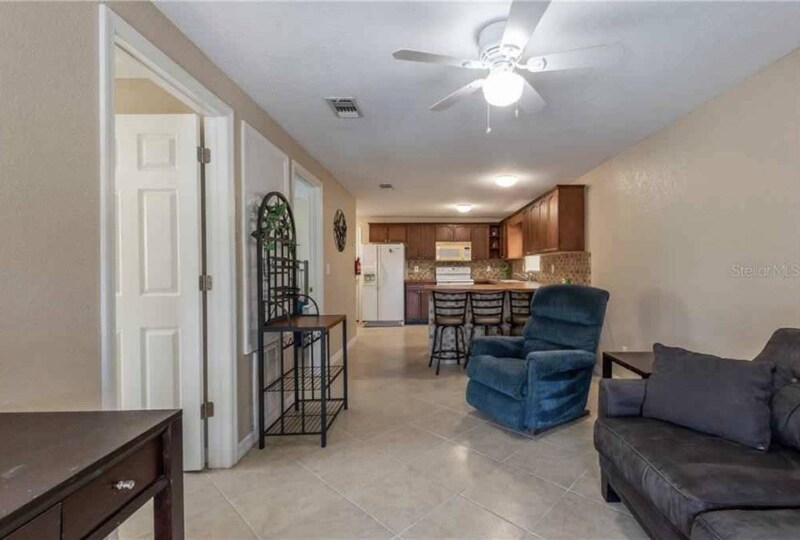 Building Photo - 14982 Edgewater Cir