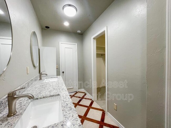 Building Photo - 2603 NW 50th St