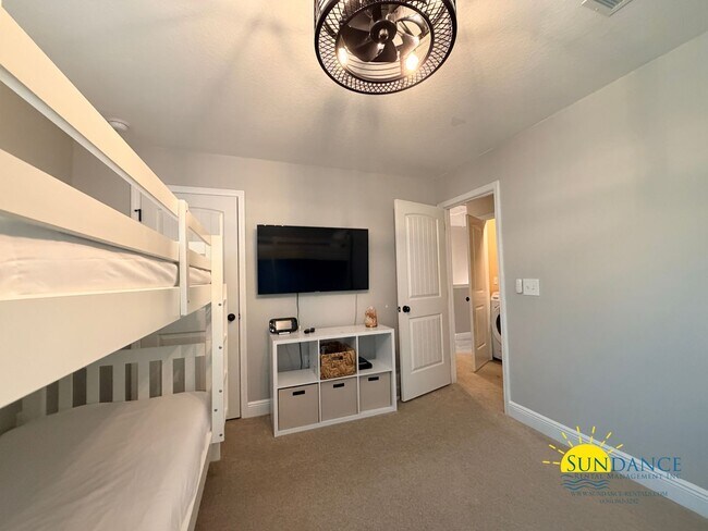 Building Photo - 137 Golf Villa Dr