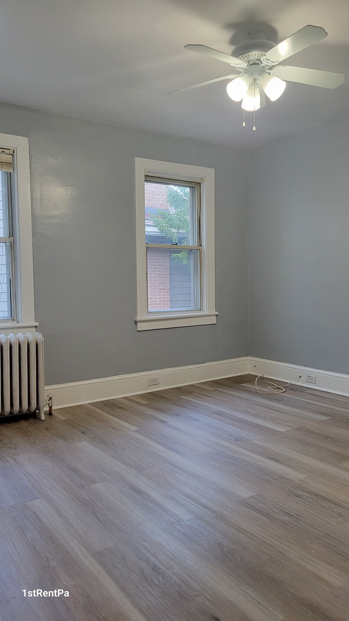bed 2 - 209 Trites Ave