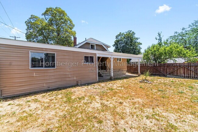 Building Photo - 2627 N Martin St