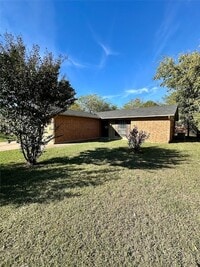 Building Photo - 1005 Waverly Dr