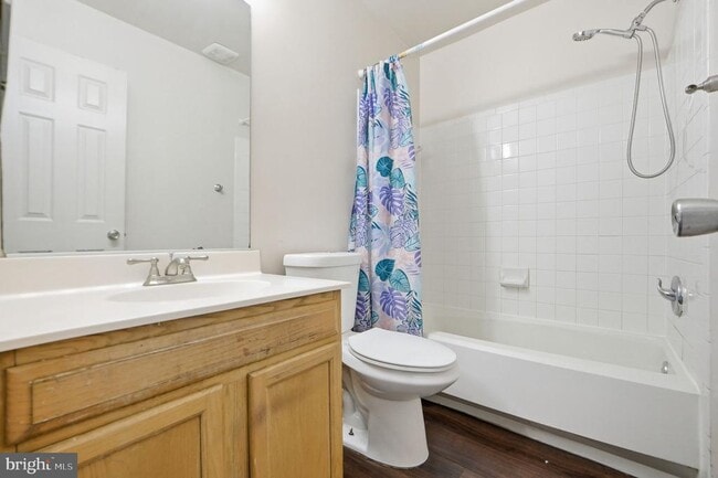 Building Photo - 10606 Fitzgibbon Ct