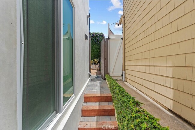 Building Photo - 149 Sunset Terrace