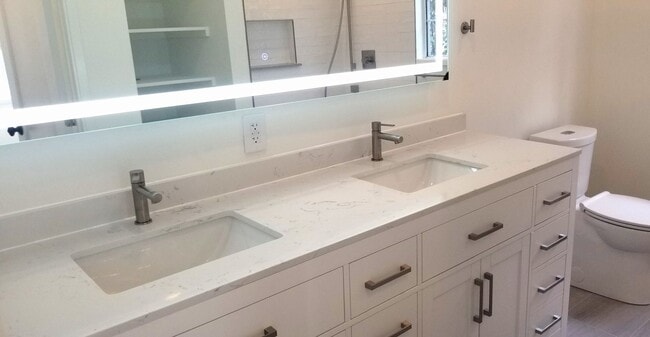 Building Photo - 3 Bedrooms, 2 Baths Remodeled Encino Home ...
