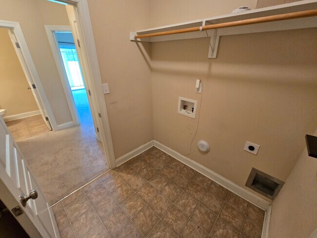 Building Photo - 47 Kentucky Derby Ln