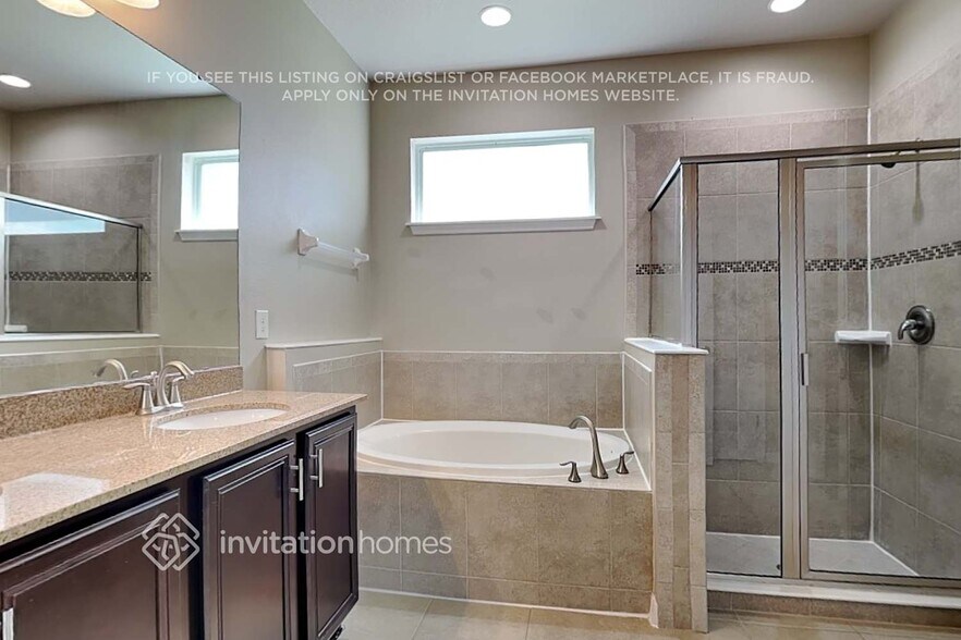 Building Photo - 15634 Starling Water Dr