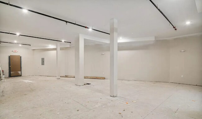 Building Photo - 3712 Midvale Ave