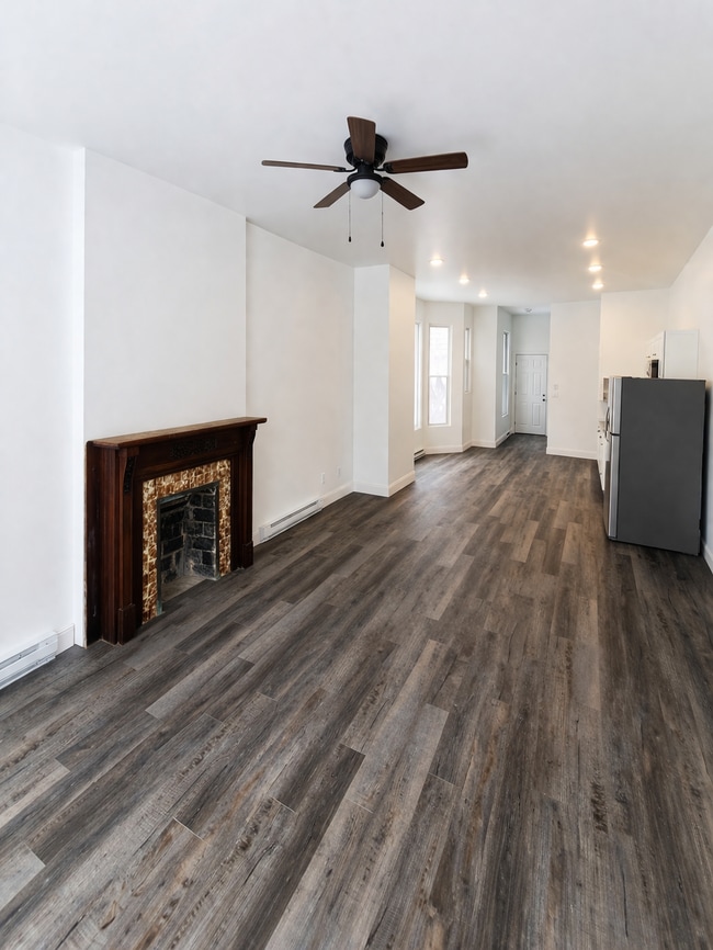 Building Photo - 308 Hill St