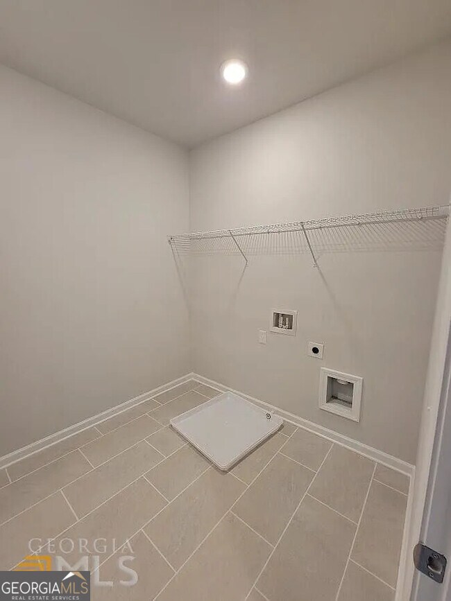 Building Photo - 604 Cunninghame Ct