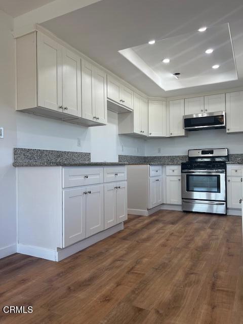 Building Photo - 302 N San Gabriel Ave