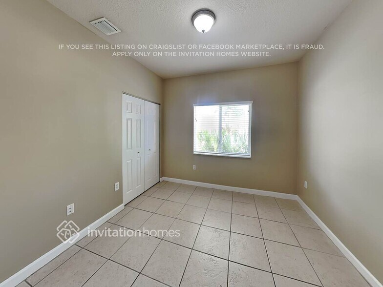Building Photo - 14323 SW 156th Ave