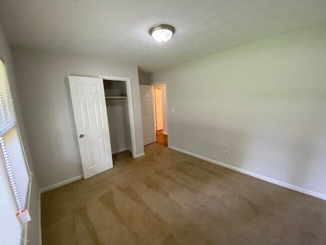 Building Photo - Charming Well Maintained Ranch on Quiet Cul-de-Sac – 3BR/2BA Near Downtown Decatur