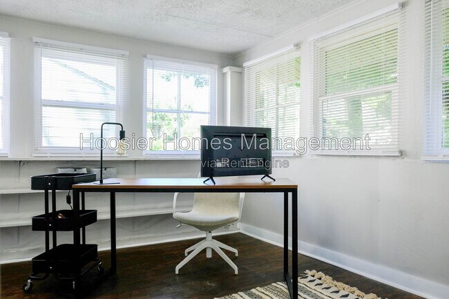 Building Photo - 2035 E 43rd St