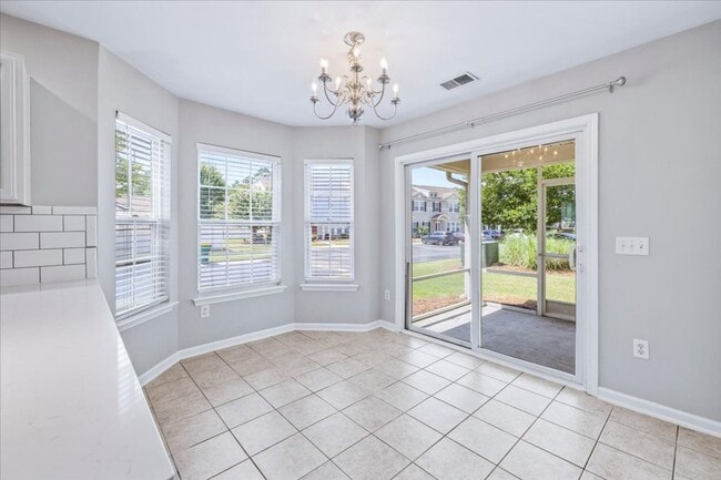 Building Photo - 205 Sonata Cir