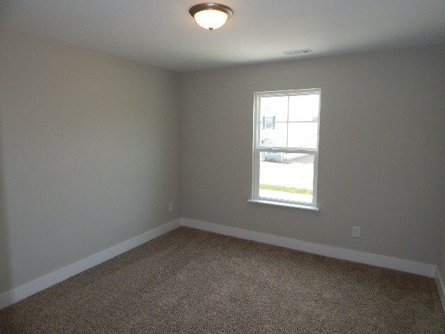Building Photo - 401 Bee Cv Wy