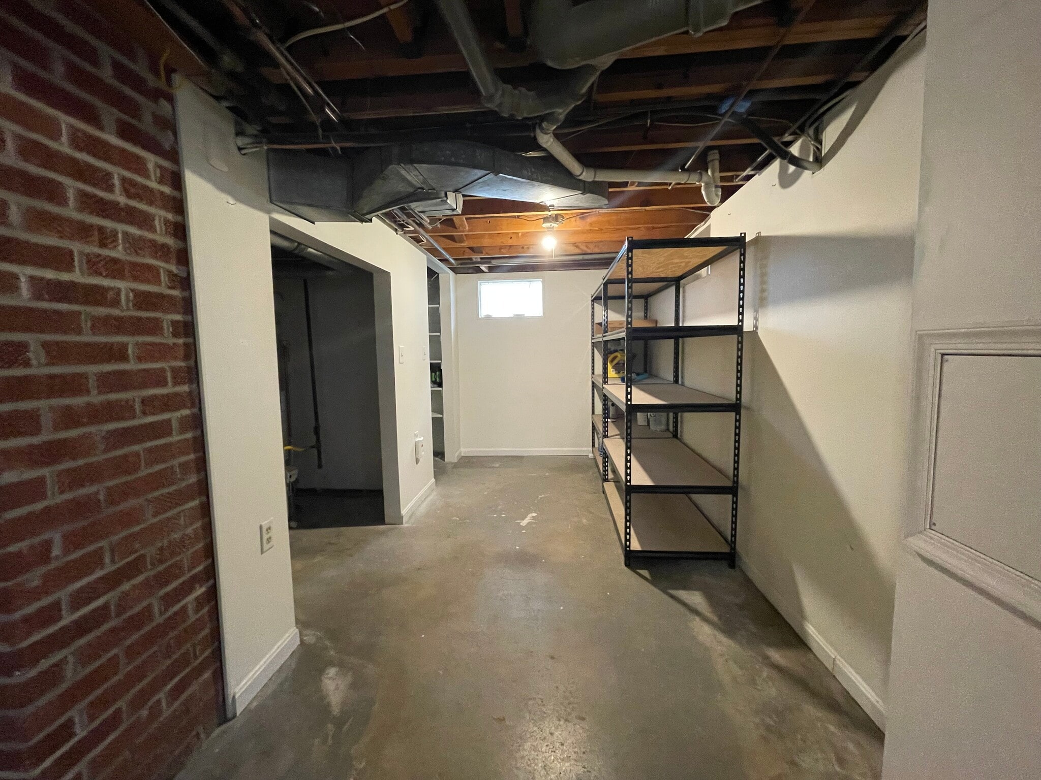 Building Photo - 306 Russell Rd