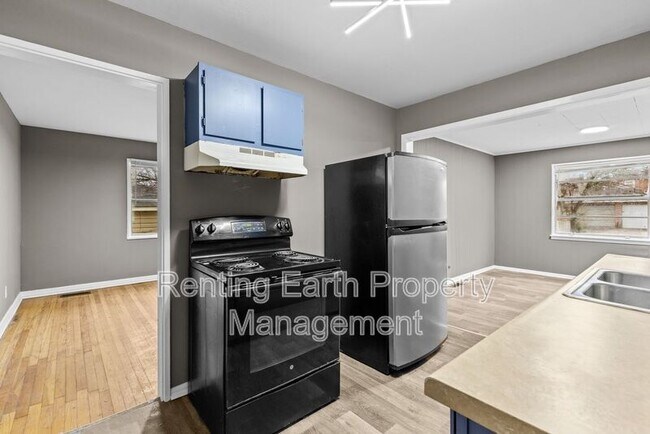 Building Photo - 1633 32nd Street Ensley