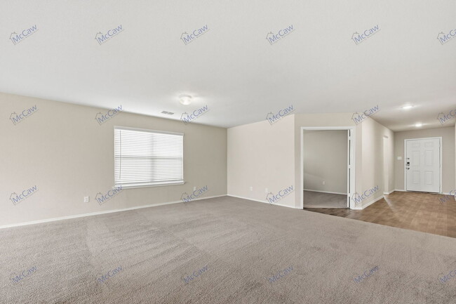 Building Photo - 126 Rock Crk Ln