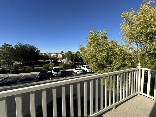 Building Photo - 1721 Spanish Sky Ave