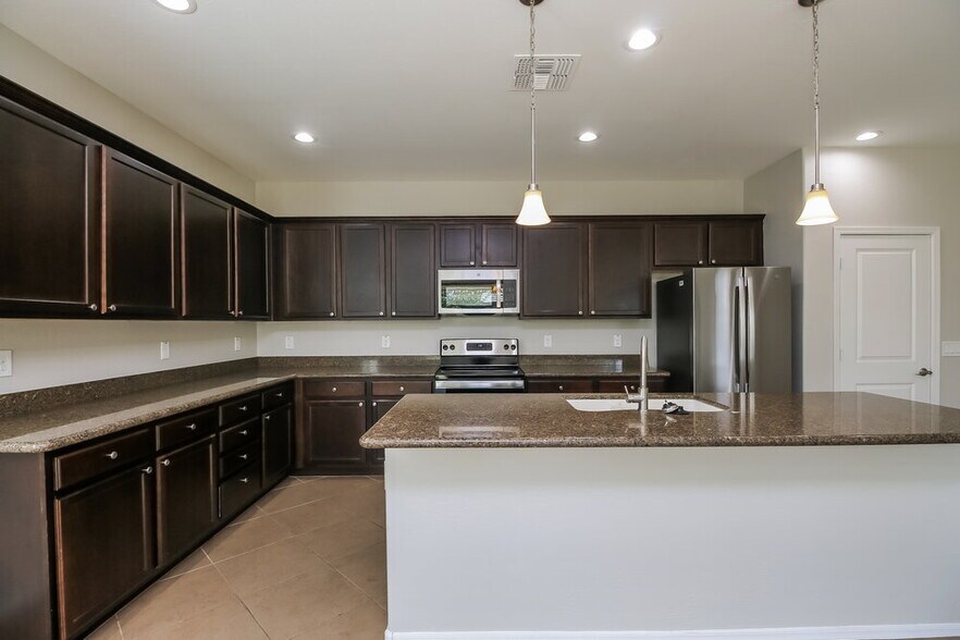 Building Photo - 22479 E Desert Spoon Dr