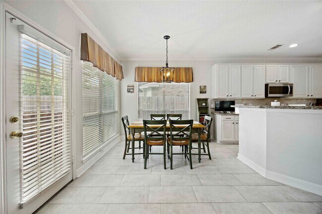 Building Photo - 13611 Delacey Ln