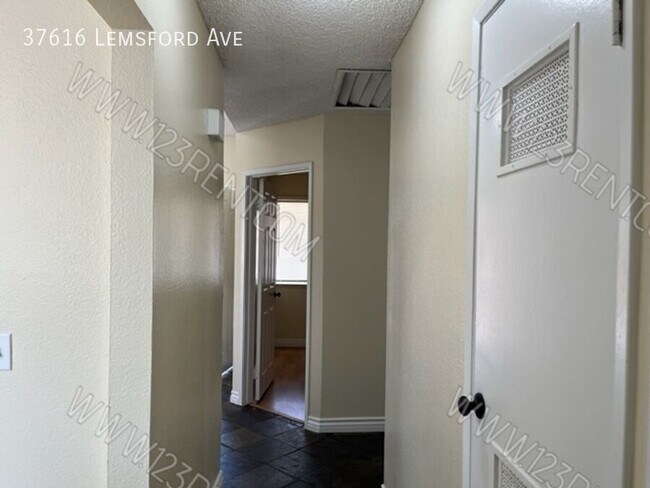 Building Photo - 37616 Lemsford Ave
