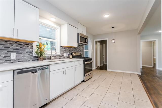 Building Photo - 10265 San Lorenzo Dr