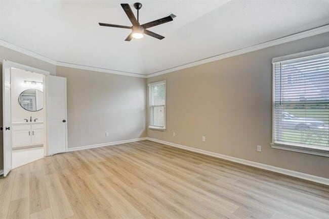 Building Photo - 1937 Ada Ln