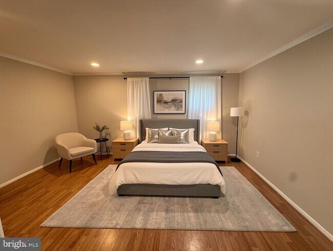 Building Photo - 6586 Waning Moon Way