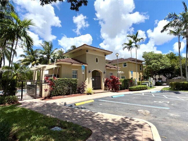 Building Photo - 2851 Prospect Rd
