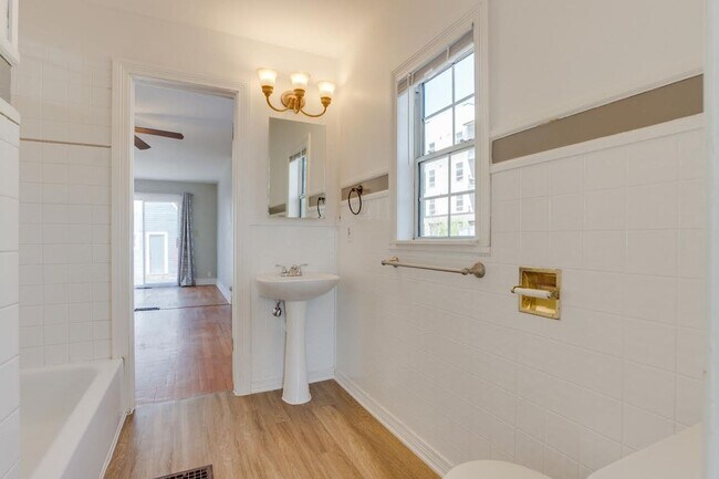 Building Photo - 3703 S Sherman St