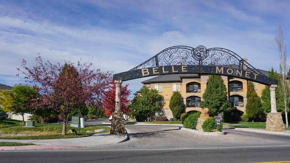 Building Photo - 425 S 2220 W