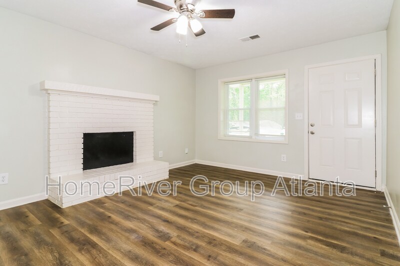 Building Photo - 4636 Vintage Ln