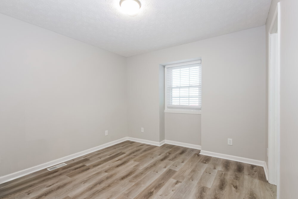 Building Photo - 12840 John Charles Ct N