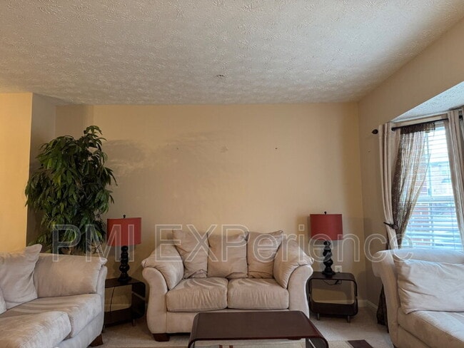 Building Photo - 5861 E Boniwood Turn