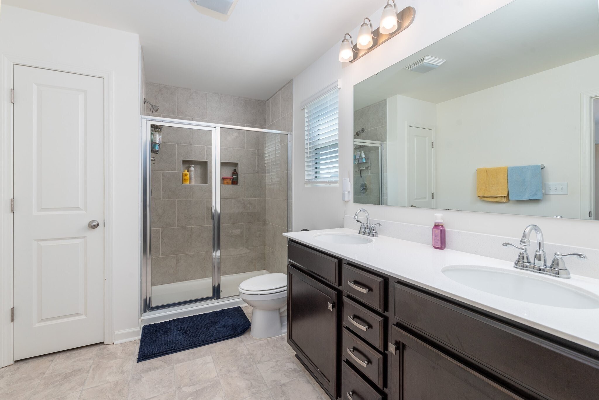 Building Photo - 128 Mooring Dr