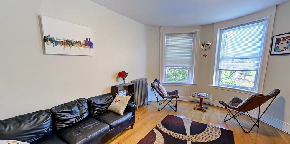 Building Photo - 1232 Beacon St