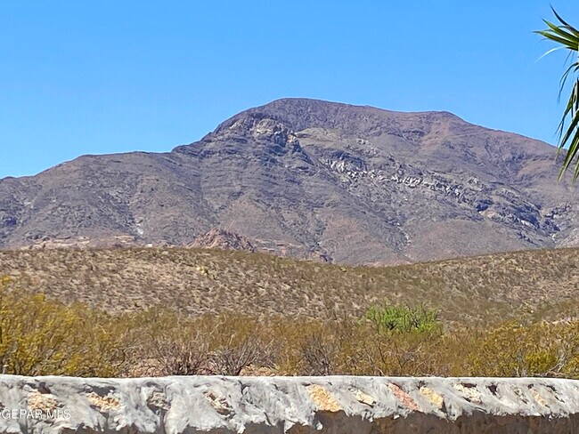 Building Photo - 4320 Loma Del Norte Dr