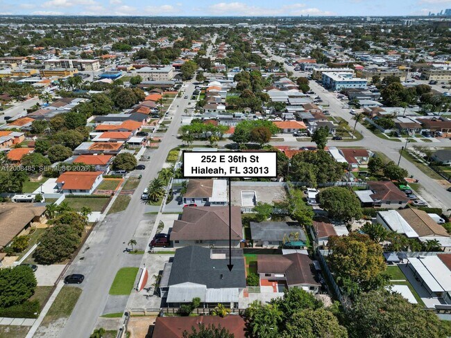 Building Photo - 252 E 36th St