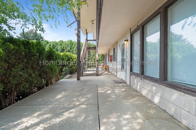 Building Photo - 2605 E Upriver Dr