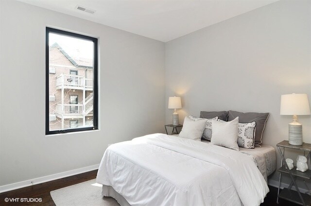 Building Photo - 2420 W Fillmore St