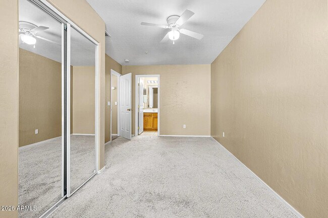 Building Photo - 751 N Port Dr