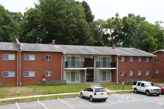 Exterior - Mallow at The Hills