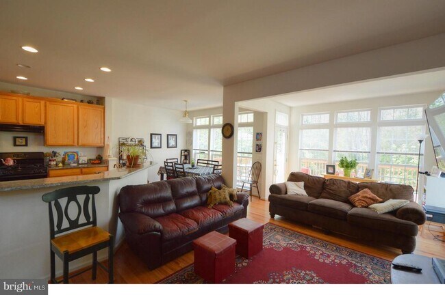 Building Photo - 22111 Chelsy Paige Square