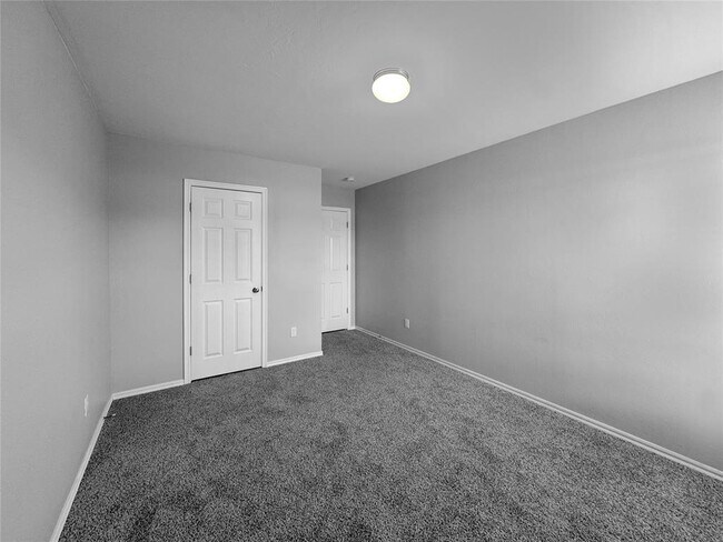 Building Photo - 3517 SE 94th St